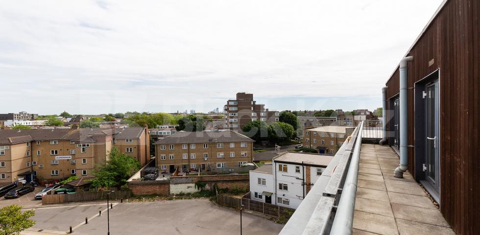 			NEW INSTRUCTION!, 2 Bedroom, 1 bath, 1 reception Apartment			 Caledonian Road N7, Caledonian Road / Lower Holloway